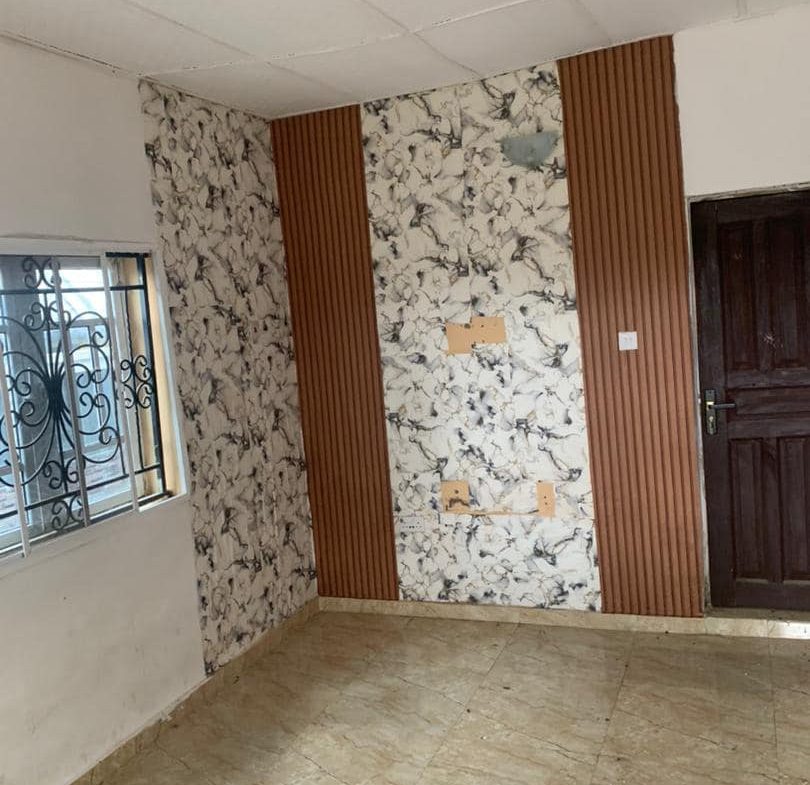 2bedroom flat b4 pave water Alaaka caterpillar 3