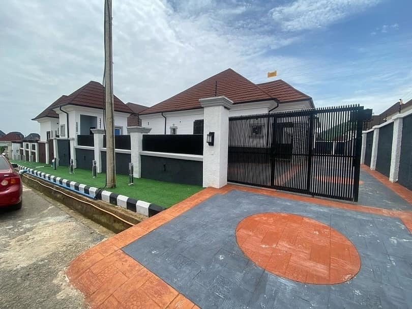 4 bedroom bungalow with 2 bedroom BQ and Gazebo