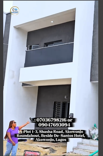 half plot for sale in greeen lake ayobo