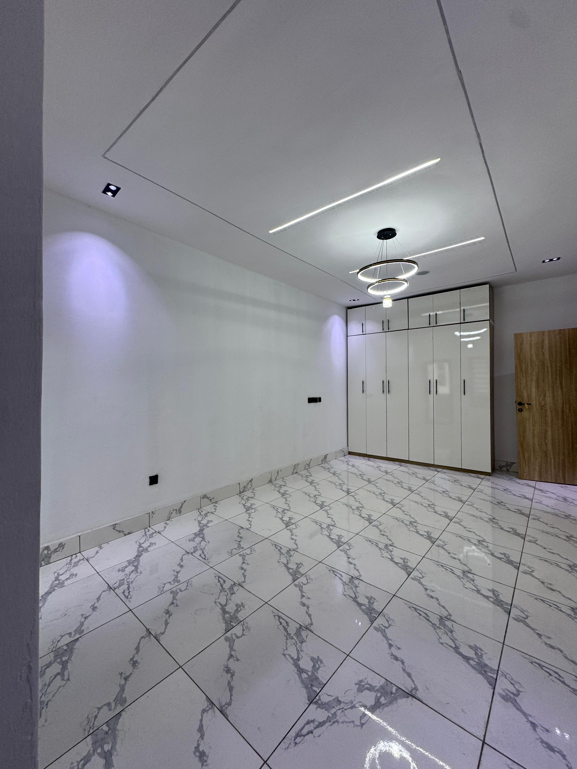 WhatsApp Image 2025-10-22 at 15.28.35 (1)